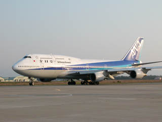 B747-481 JA8958