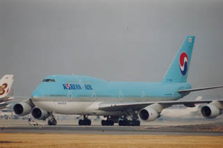 B747-4B5 HL7482